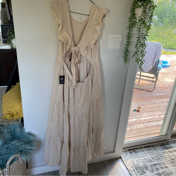 Express Tiered Ruffle Cutout Back Maxi Dress Size XL NWT Feminine - Picture 6 of 15